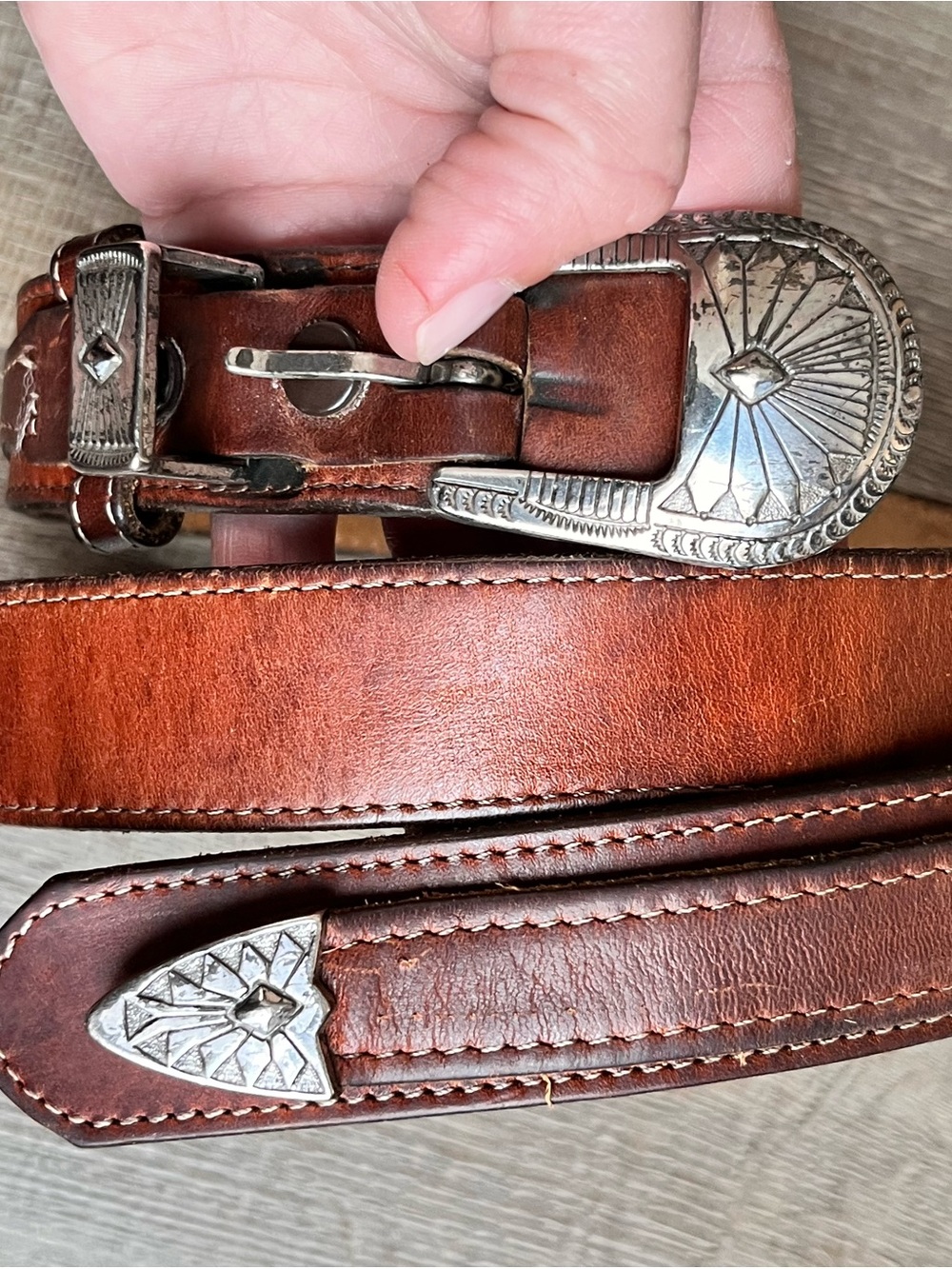 women’s leather belt 32/34 western ranger southwestern silver tone buckle accent